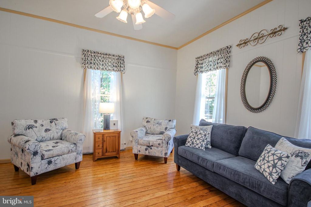 Image 6 of property listing at 201 MEADOW LN, Pocomoke City, MD 21851