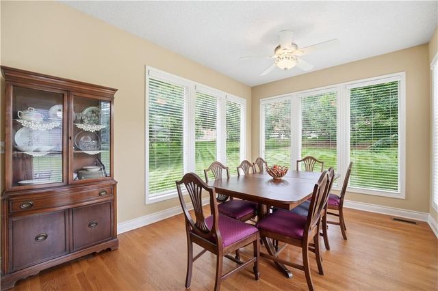 1019 SW Coachlight Court, Lee's Summit, MO 64081