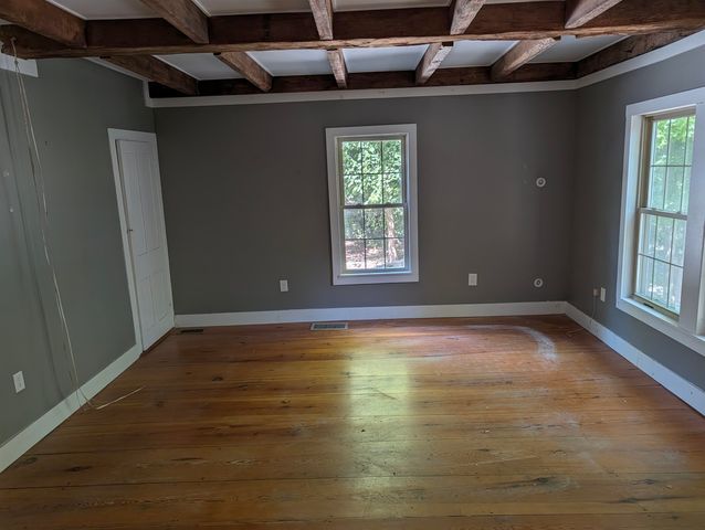469 N State Street, Concord, NH 03301