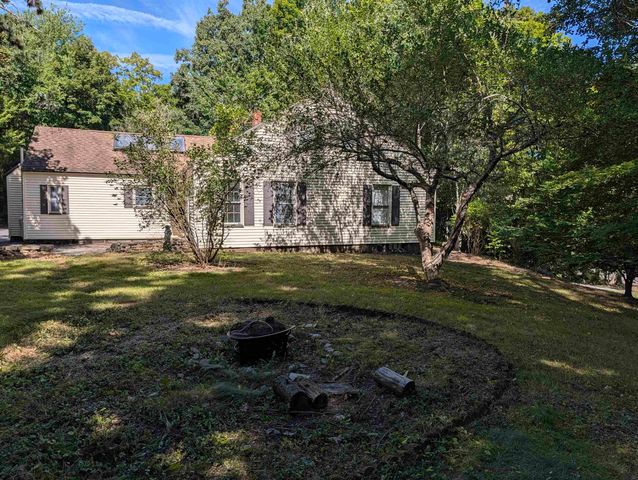 469 N State Street, Concord, NH 03301
