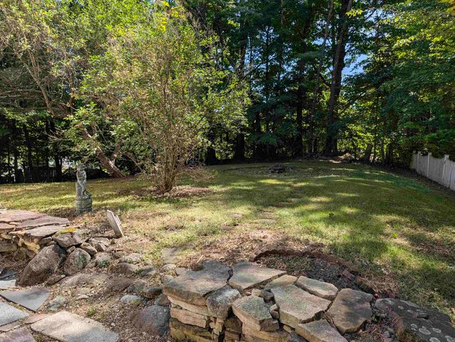 469 N State Street, Concord, NH 03301