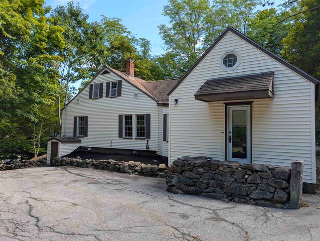 469 N State Street, Concord, NH 03301