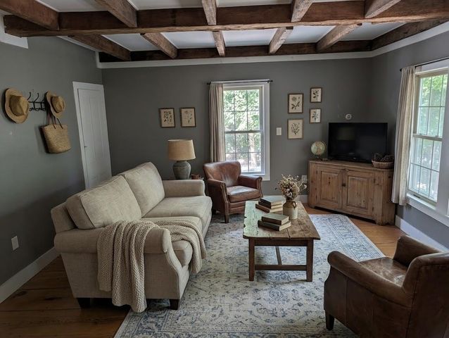 469 N State Street, Concord, NH 03301