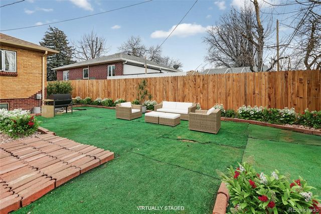 1095 Kramer Court, Aurora, CO 80010