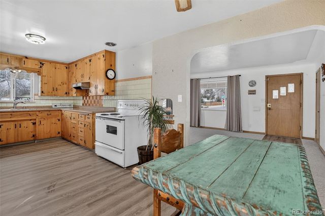 1095 Kramer Court, Aurora, CO 80010