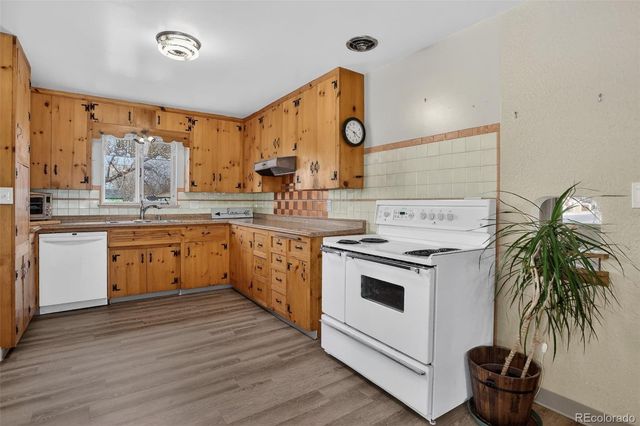 1095 Kramer Court, Aurora, CO 80010