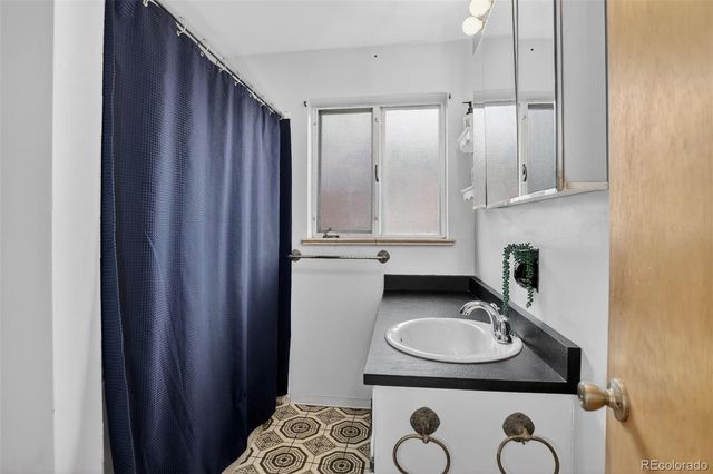 1095 Kramer Court, Aurora, CO 80010