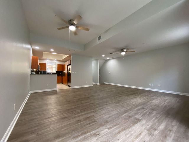 2326 VINTAGE Drive Bldg 13, Lighthouse Point, FL 33064