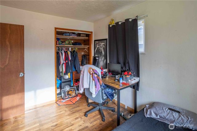 1021 W 4th Street, Centralia, WA 98531