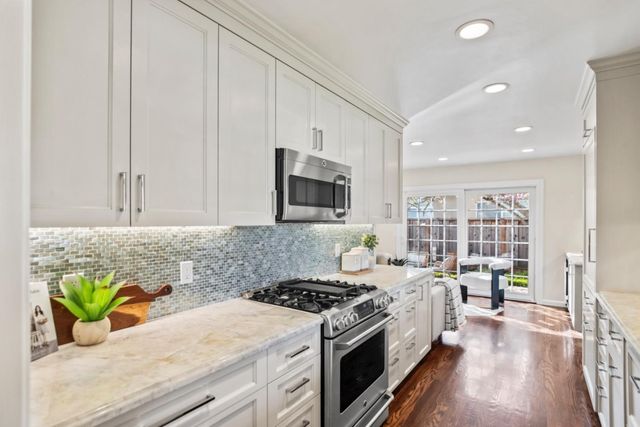 1020 W Homestead Road, Sunnyvale, CA 94087