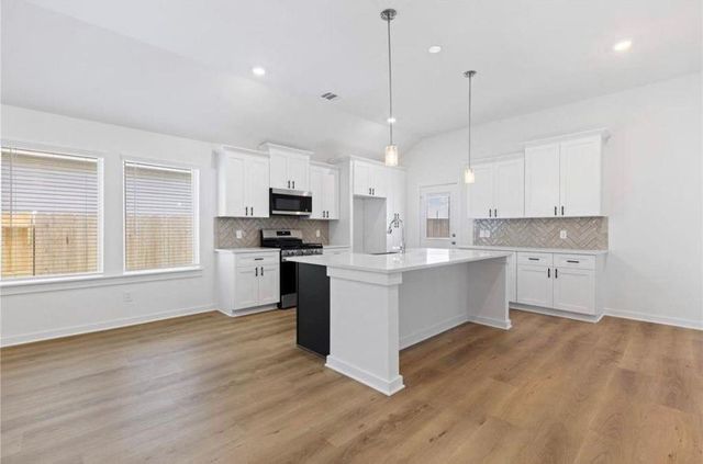 418 Zeus Mountains Drive, Crosby, TX 77532