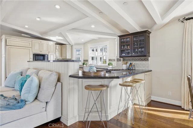 124 33rd, Manhattan Beach, CA 90266