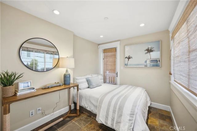 124 33rd, Manhattan Beach, CA 90266