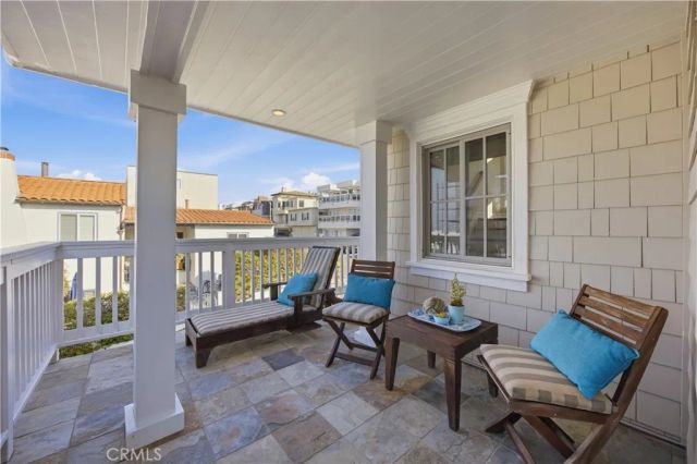 124 33rd, Manhattan Beach, CA 90266