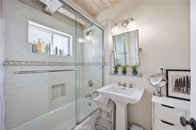 124 33rd, Manhattan Beach, CA 90266