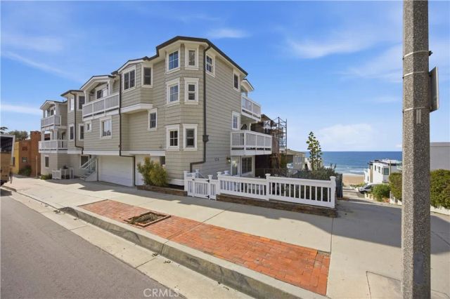 124 33rd, Manhattan Beach, CA 90266