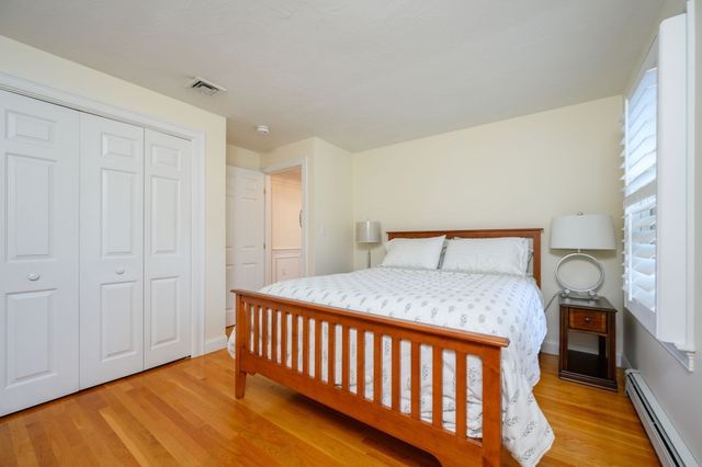 37 Ward St, Hingham, MA 02043