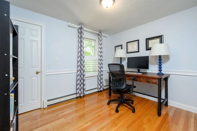 37 Ward St, Hingham, MA 02043