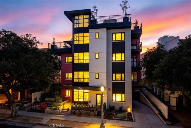 150 S Oak Knoll 202, Pasadena, CA 91101