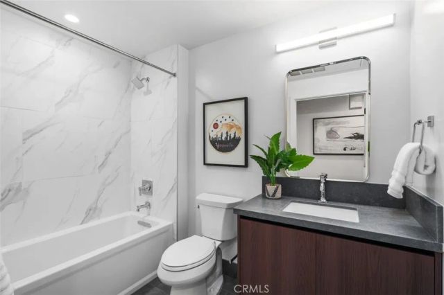 150 S Oak Knoll 202, Pasadena, CA 91101