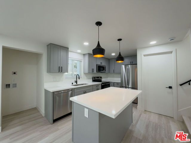 2757 Andreo 12, Torrance, CA 90501