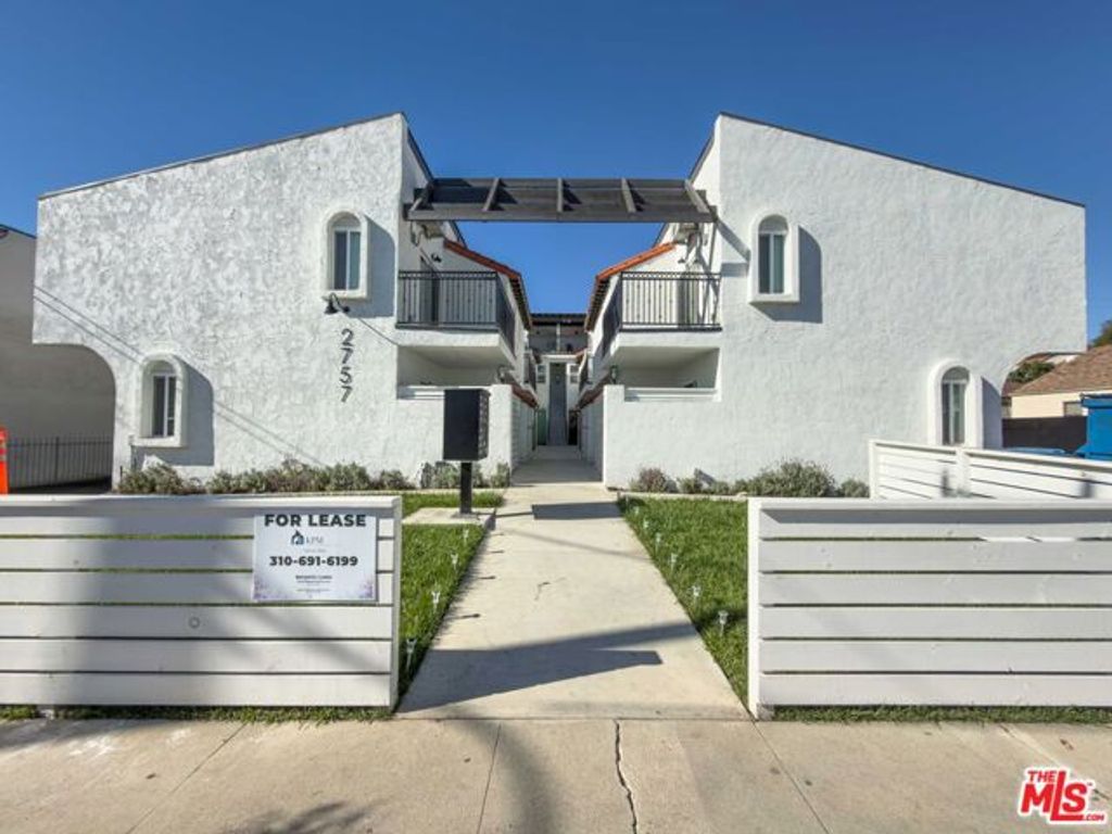 2757 Andreo 12, Torrance, CA 90501