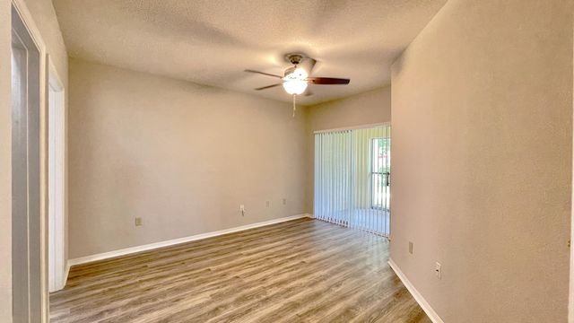 170 SW Peacock Blvd Apt 36-104 St, Port St Lucie, FL 34986