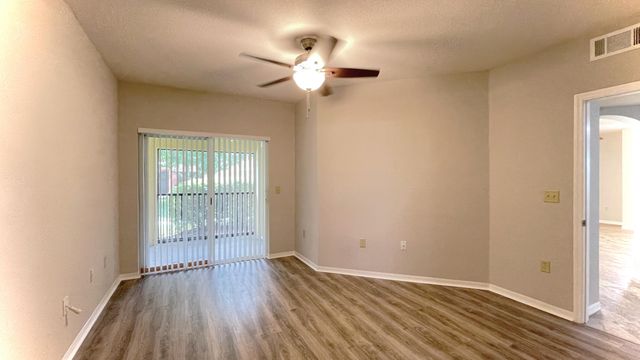 170 SW Peacock Blvd Apt 36-104 St, Port St Lucie, FL 34986