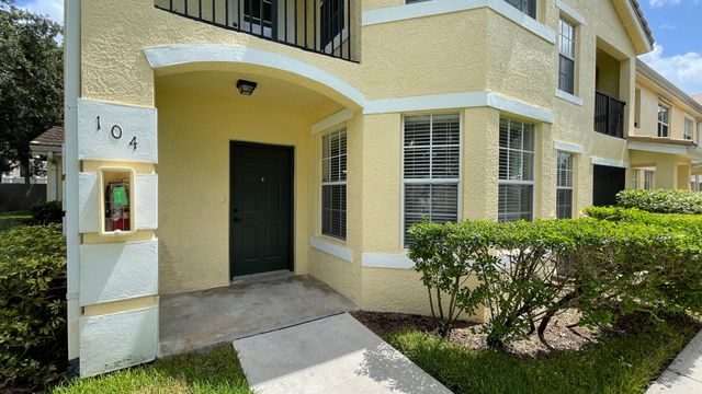 170 SW Peacock Blvd Apt 36-104 St, Port St Lucie, FL 34986