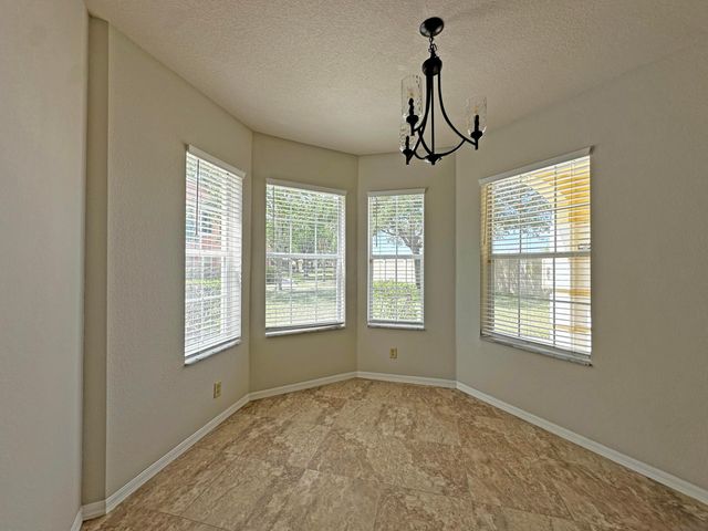 170 SW Peacock Blvd Apt 36-104 St, Port St Lucie, FL 34986