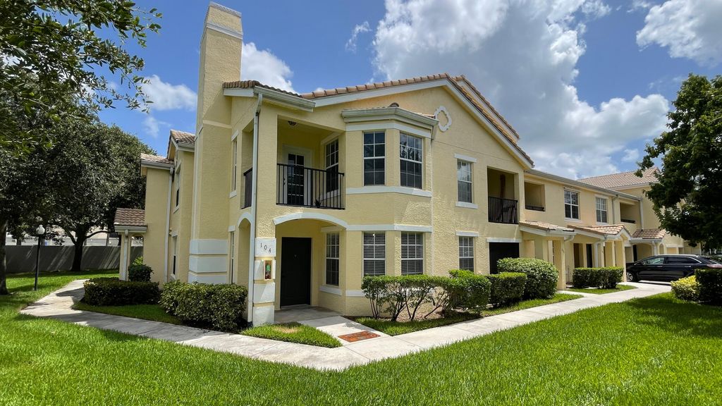 170 SW Peacock Blvd Apt 36-104 St, Port St Lucie, FL 34986