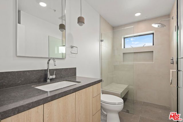 2918 3rd Street 6, Santa Monica, CA 90405