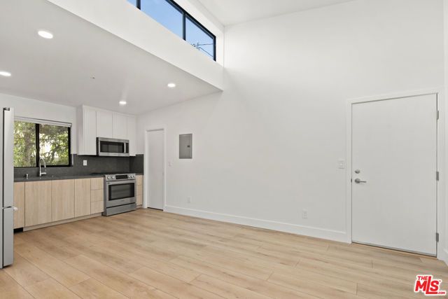 2918 3rd Street 6, Santa Monica, CA 90405