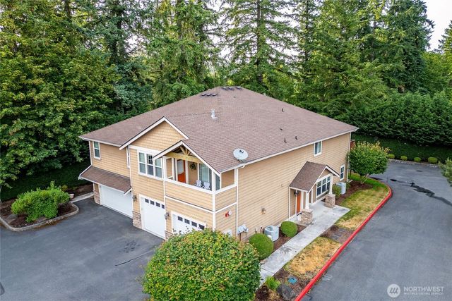 21900 SE 242nd Street #D2, Maple Valley, WA 98038