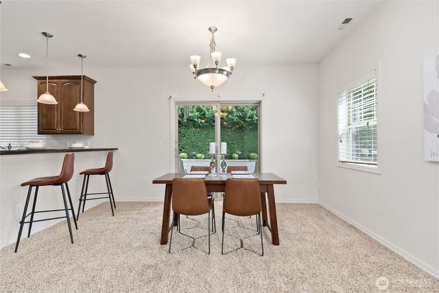 21900 SE 242nd Street #D2, Maple Valley, WA 98038