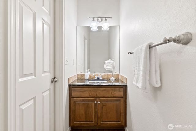 21900 SE 242nd Street #D2, Maple Valley, WA 98038