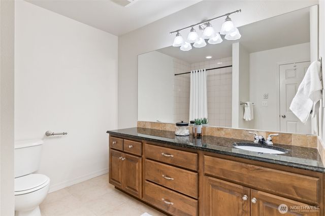 21900 SE 242nd Street #D2, Maple Valley, WA 98038
