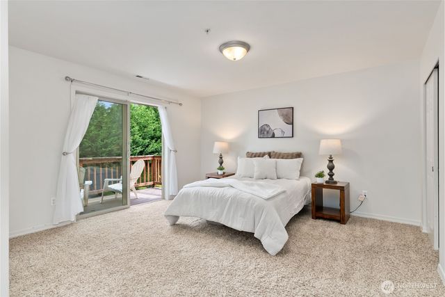 21900 SE 242nd Street #D2, Maple Valley, WA 98038
