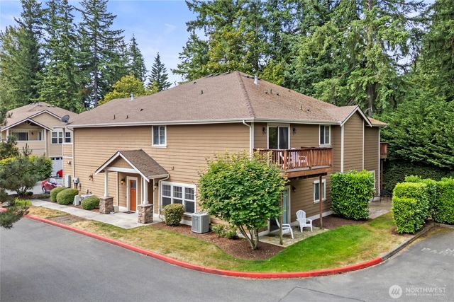 21900 SE 242nd Street #D2, Maple Valley, WA 98038