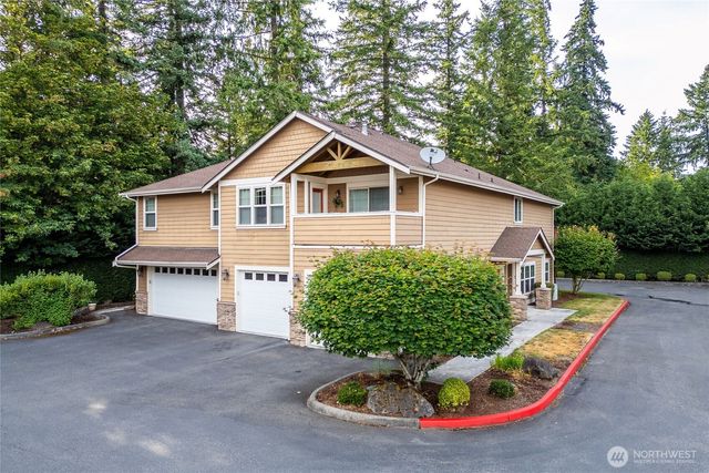 21900 SE 242nd Street #D2, Maple Valley, WA 98038