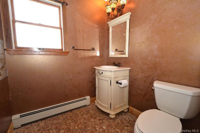 85 Virginia Avenue, Ronkonkoma, NY 11779