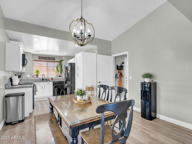 1516 W NANCY Lane, Phoenix, AZ 85041