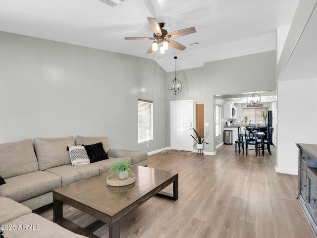 1516 W NANCY Lane, Phoenix, AZ 85041