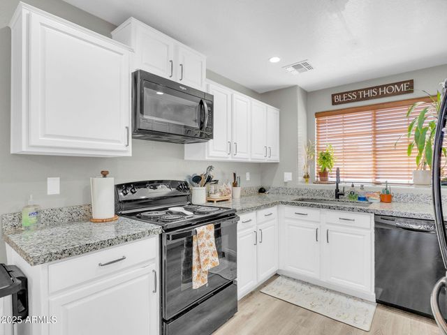 1516 W NANCY Lane, Phoenix, AZ 85041