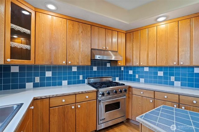 270 SE Valley View Way, Chehalis, WA 98532