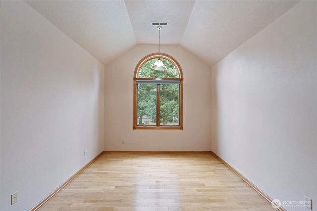 270 SE Valley View Way, Chehalis, WA 98532