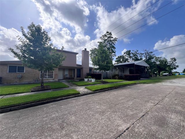 7794 Hillbarn Drive, Houston, TX 77040