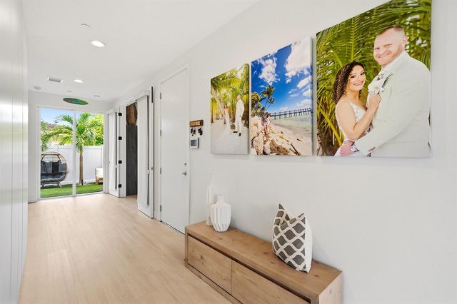 1210 NE 11th Avenue, Fort Lauderdale, FL 33304