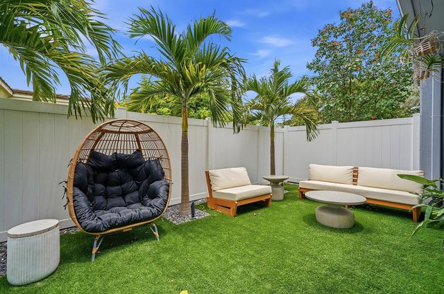1210 NE 11th Avenue, Fort Lauderdale, FL 33304