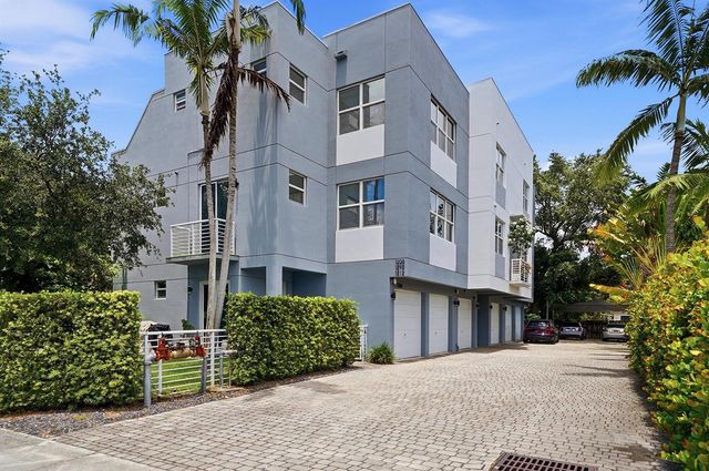 1210 NE 11th Avenue, Fort Lauderdale, FL 33304